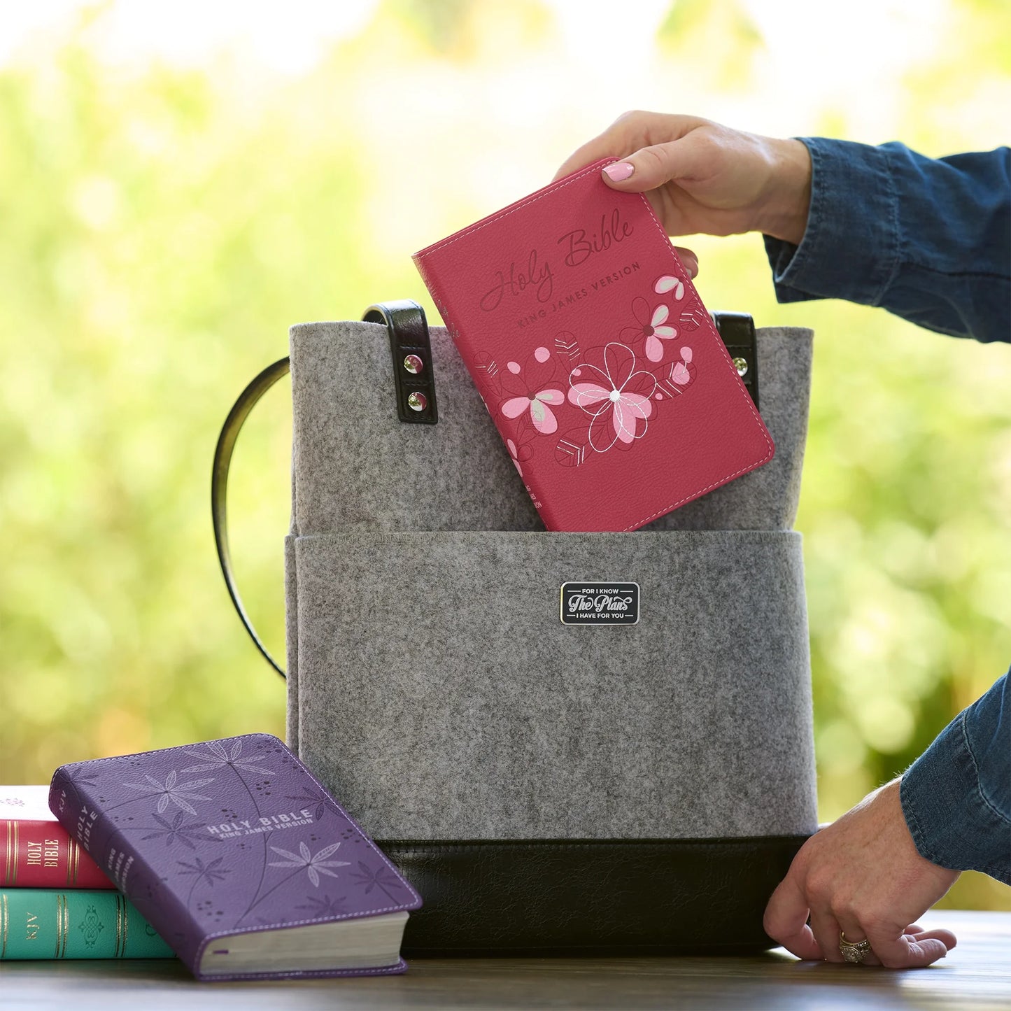 KJV Holy Bible, Compact Large Print Faux Leather Red Letter Edition - Ribbon Marker, King James Version, Burgundy, Zipper Closure